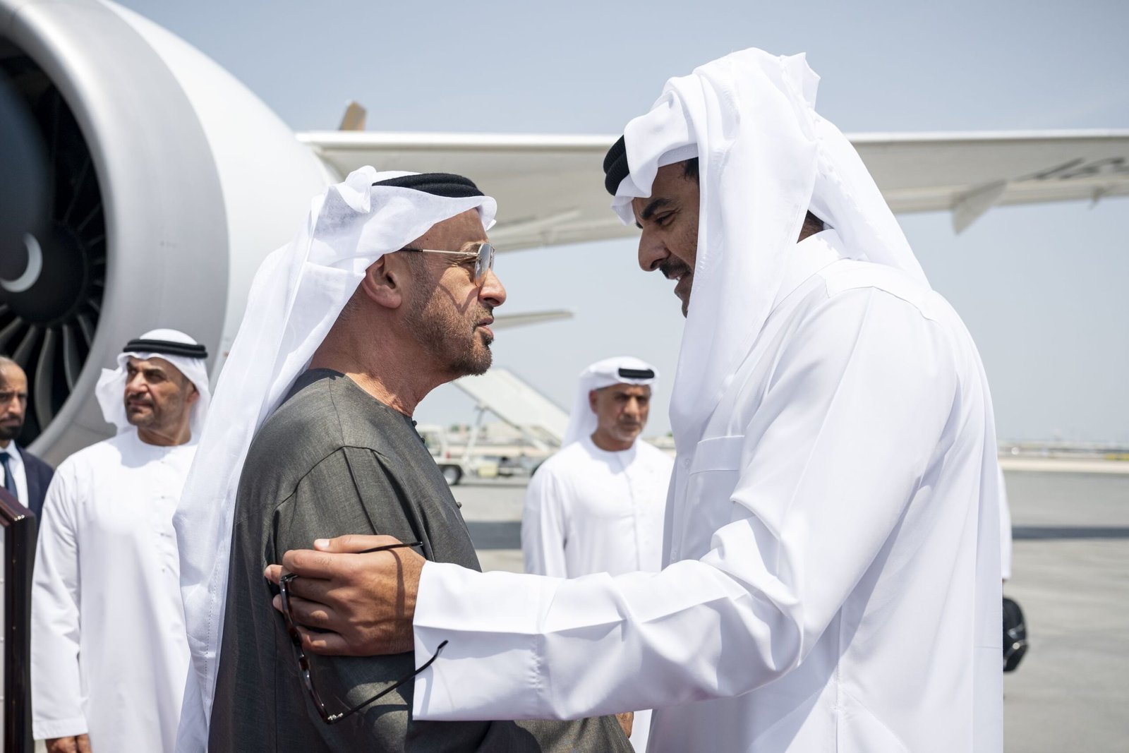 UAE President Arrives in Qatar for a Fraternal Visit - UAE